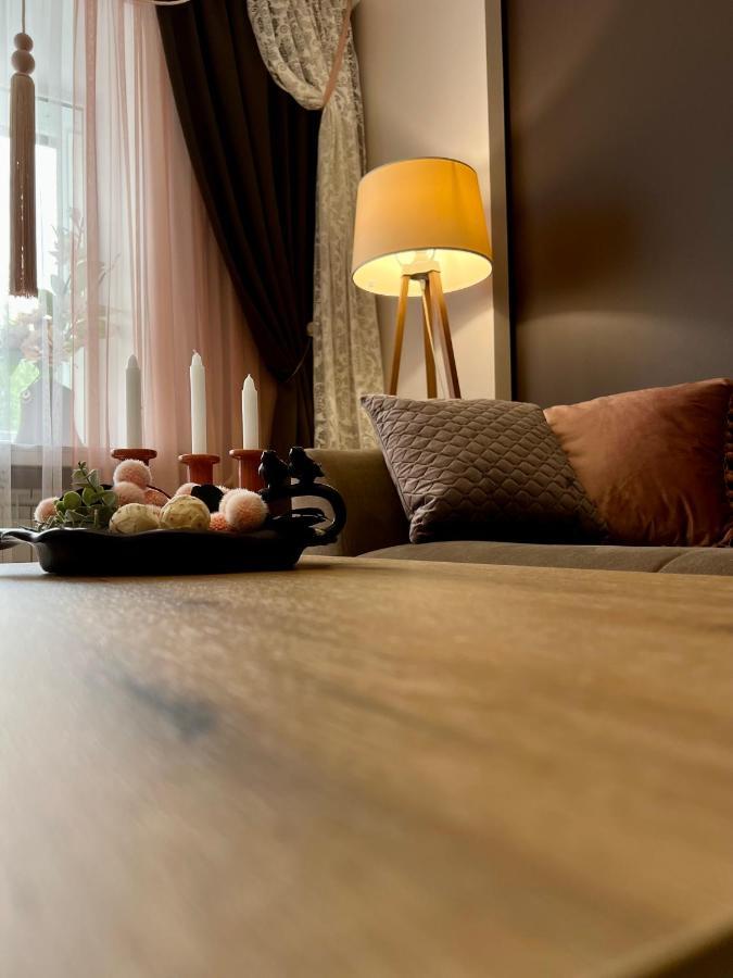 центр. острозького. цум. 2 кімнати Apartment *